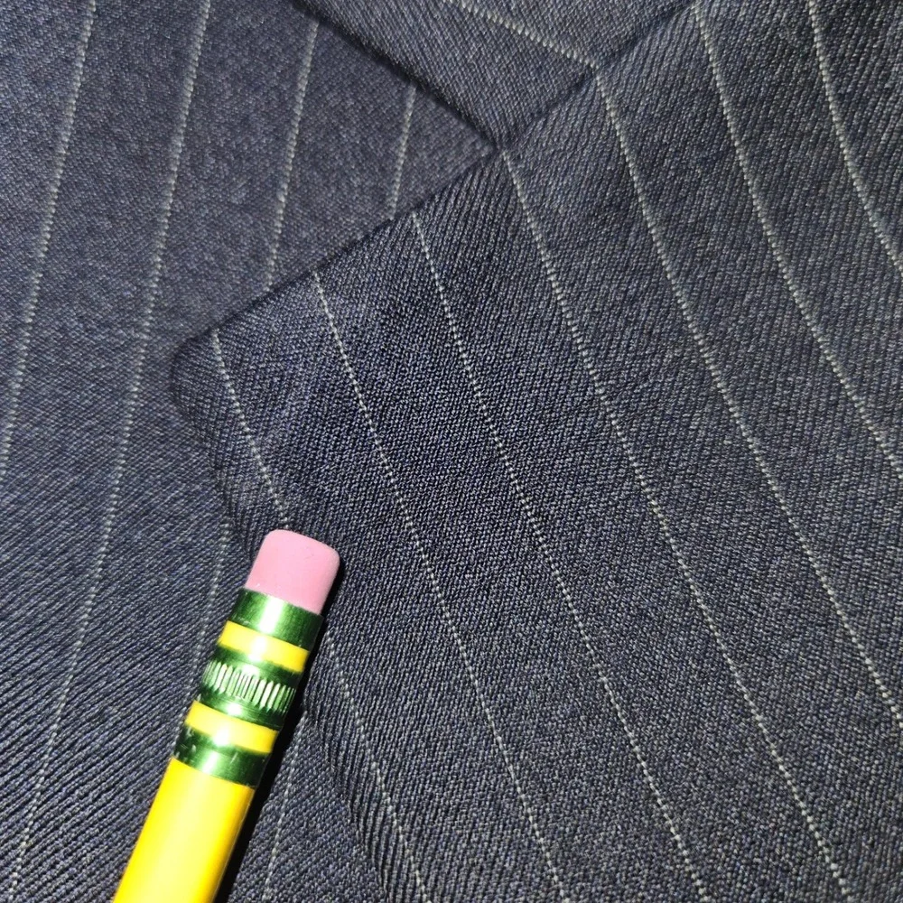 Mantoni Super 140S Pinstripe 2-Piece Suit Virgin Wool Navy Sz 46L